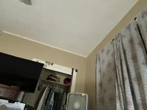 Snapshot of kuntryg8338 chatting on 06-07-26, 04:12 kuntryg8338 online show from 06-07-26, 04:12