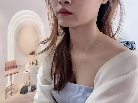 Snapshot of ___Nami___ chatting on 04-21-26, 01:42 Nami online show from 04-21-26, 01:42