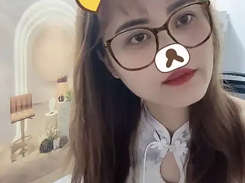 Snapshot of ___Nami___ chatting on 05-30-26, 01:17 Nami online show from 05-30-26, 01:17