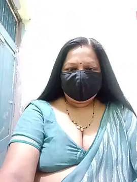 Snapshot of PINKI_024 chatting on 05-14-26, 05:15 PINKI 024 online show from 05-14-26, 05:15