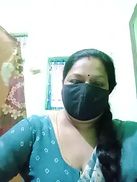 Snapshot of PINKI_024 chatting on 05-19-26, 06:20 PINKI 024 online show from 05-19-26, 06:20