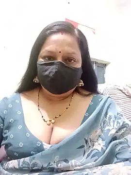 Snapshot of PINKI_024 chatting on 05-12-26, 05:04 PINKI 024 online show from 05-12-26, 05:04