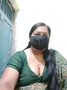 Snapshot of PINKI_024 chatting on 05-29-26, 05:35 PINKI 024 online show from 05-29-26, 05:35