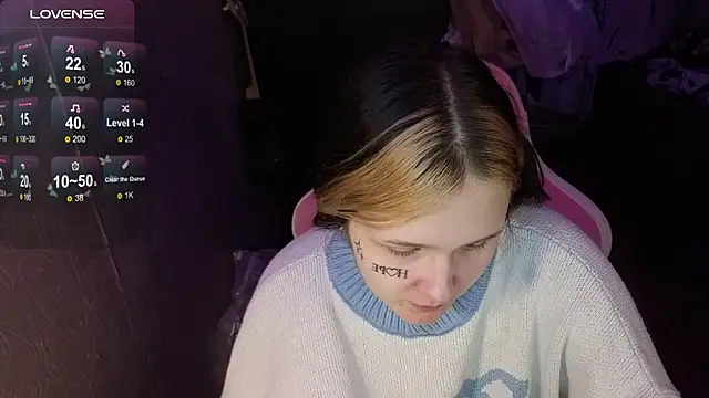 Snapshot of Liaa_Lii chatting on 04-13-26, 08:35 Liaa Lii online show from 04-13-26, 08:35