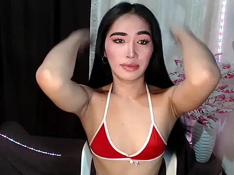 Snapshot of urasiankylie chatting on 07-07-26, 04:32 urasiankylie online show from 07-07-26, 04:32