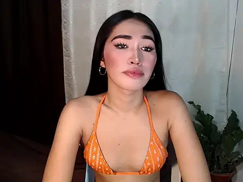 Snapshot of urasiankylie chatting on 05-26-26, 06:55 urasiankylie online show from 05-26-26, 06:55