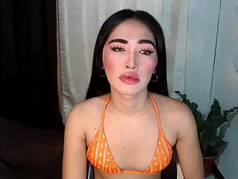 Snapshot of urasiankylie chatting on 05-31-26, 06:09 urasiankylie online show from 05-31-26, 06:09
