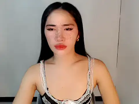 Snapshot of urasiankylie chatting on 04-26-26, 04:59 urasiankylie online show from 04-26-26, 04:59