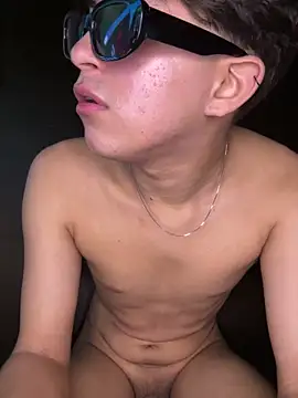 Snapshot of Baby_face8 chatting on 04-06-26, 04:46 Baby face8 online show from 04-06-26, 04:46