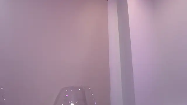 Snapshot of Polyvixennn chatting on 04-03-26, 07:37 Polyvixennn online show from 04-03-26, 07:37