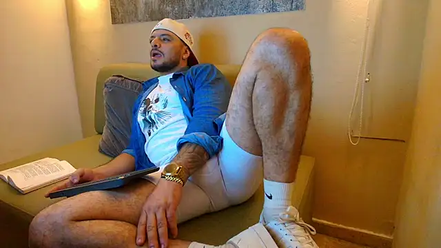 TROY KIRK online show from 04-09-26, 06:19