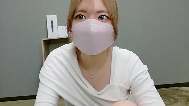 Snapshot of YUA_0425 chatting on 06-21-26, 01:28 YUA 0425 online show from 06-21-26, 01:28