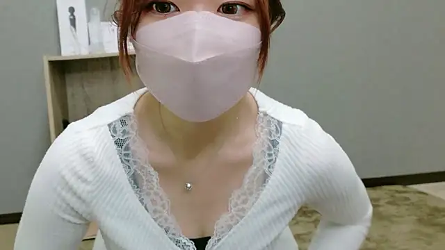 Snapshot of YUA_0425 chatting on 06-11-26, 04:31 YUA 0425 online show from 06-11-26, 04:31