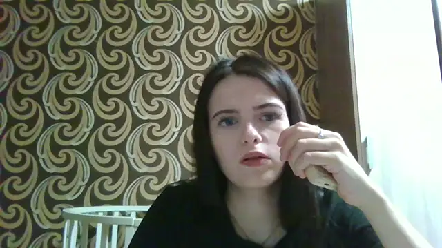 Snapshot of KikiAmino chatting on 06-04-26, 05:34 KikiAmino online show from 06-04-26, 05:34