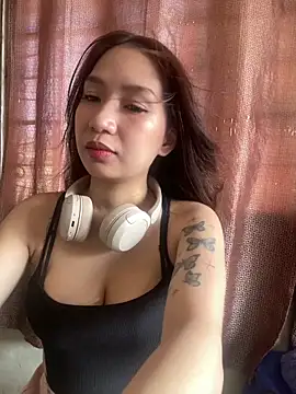 Snapshot of Aki_lee chatting on 04-24-26, 07:10 Aki lee online show from 04-24-26, 07:10