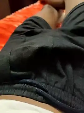 Snapshot of OBengaliBabuO chatting on 03-08-25, 04:39 OBengaliBabuO online show from 03-08-25, 04:39