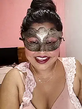 Snapshot of Maskedcurves chatting on 05-02-26, 04:12 Maskedcurves online show from 05-02-26, 04:12