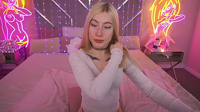 Snapshot of MelaniiePlay chatting on 06-03-26, 06:47 MelaniiePlay online show from 06-03-26, 06:47