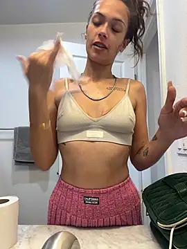 AliciaDx online show from 04-03-26, 08:37