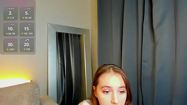 Snapshot of Amy-Desiree chatting on 04-07-26, 01:07 Amy-Desiree online show from 04-07-26, 01:07