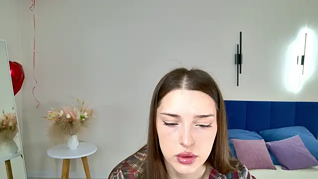 Snapshot of Eva_Saylor chatting on 04-13-26, 11:03 Eva Saylor online show from 04-13-26, 11:03