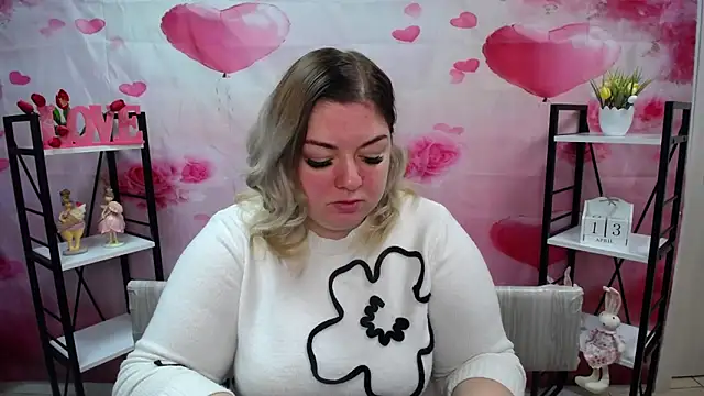 Snapshot of AdelinaMaster chatting on 04-13-26, 11:14 AdelinaMaster online show from 04-13-26, 11:14