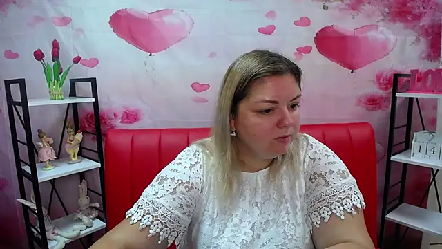 Snapshot of AdelinaMaster chatting on 07-15-26, 05:03 AdelinaMaster online show from 07-15-26, 05:03