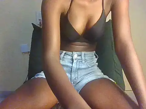 Snapshot of Nice-shawrie chatting on 05-26-26, 07:50 Nice-shawrie online show from 05-26-26, 07:50