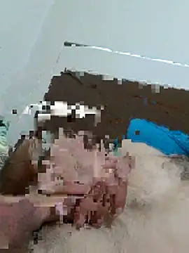 Snapshot of zbardi27 chatting on 04-06-26, 04:52 zbardi27 online show from 04-06-26, 04:52