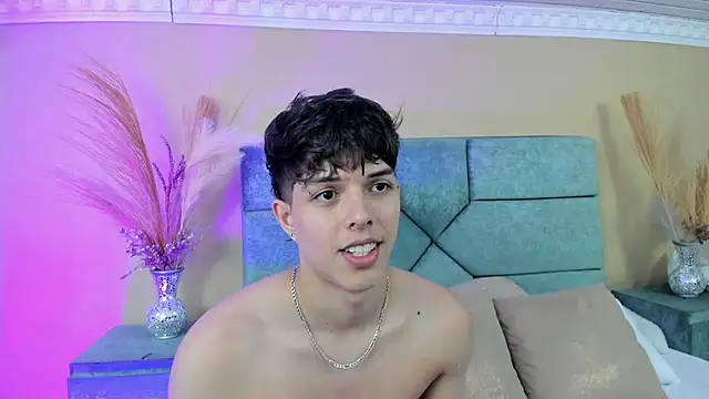 DamiaanXx online show from 04-18-26, 01:02