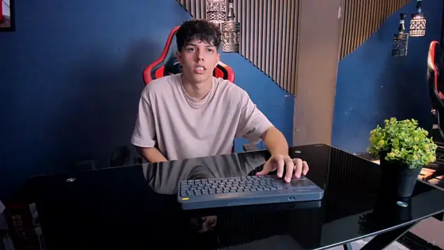 DamiaanXx online show from 04-09-26, 01:06