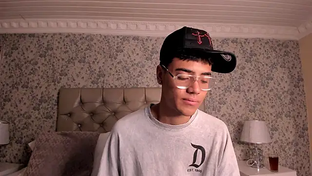 DannTaylor online show from 06-08-26, 12:06