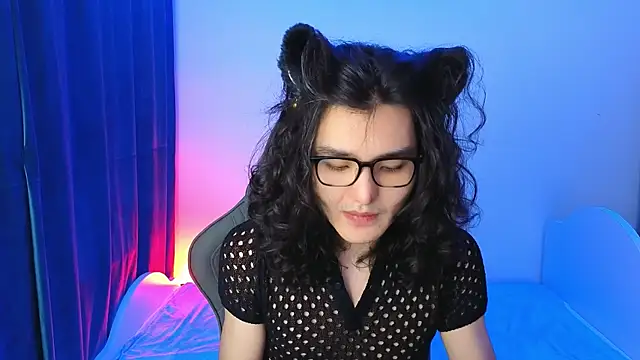 FormOverFear online show from 04-05-26, 04:02