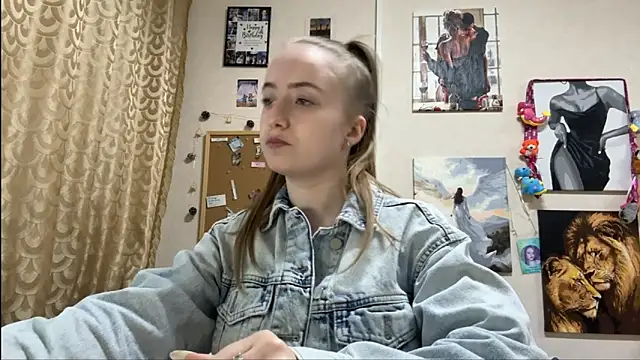 SabinaHaggen online show from 04-22-26, 04:25