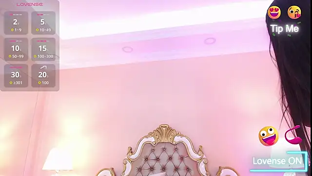 Snapshot of BonnyCandy chatting on 06-12-26, 11:41 BonnyCandy online show from 06-12-26, 11:41