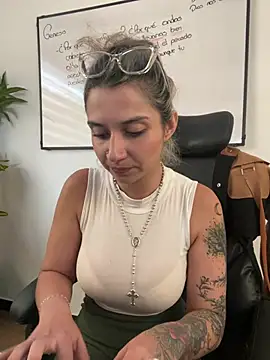 Isabella varella- online show from 07-27-26, 02:02