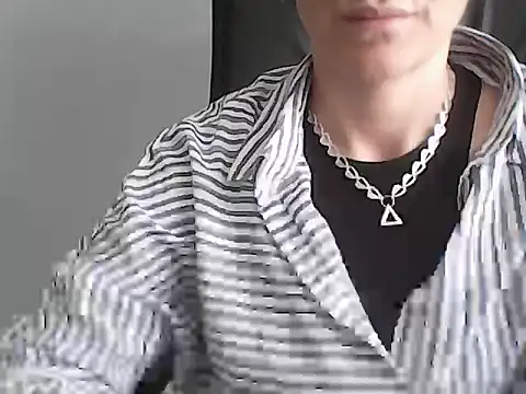 Snapshot of sara_41 chatting on 07-13-26, 12:37 sara 41 online show from 07-13-26, 12:37