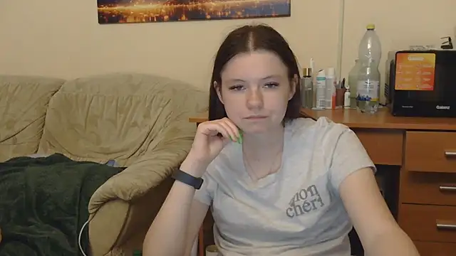 Snapshot of JessicaHolland1 chatting on 06-03-26, 07:18 JessicaHolland1 online show from 06-03-26, 07:18