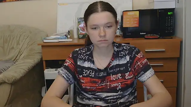 Snapshot of JessicaHolland1 chatting on 07-13-26, 05:56 JessicaHolland1 online show from 07-13-26, 05:56