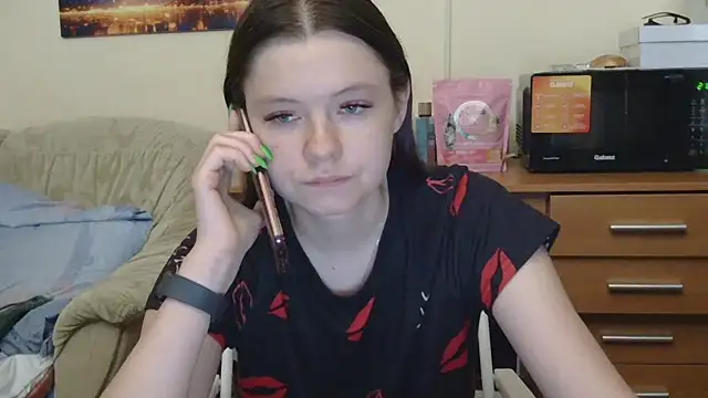 Snapshot of JessicaHolland1 chatting on 05-31-26, 05:51 JessicaHolland1 online show from 05-31-26, 05:51