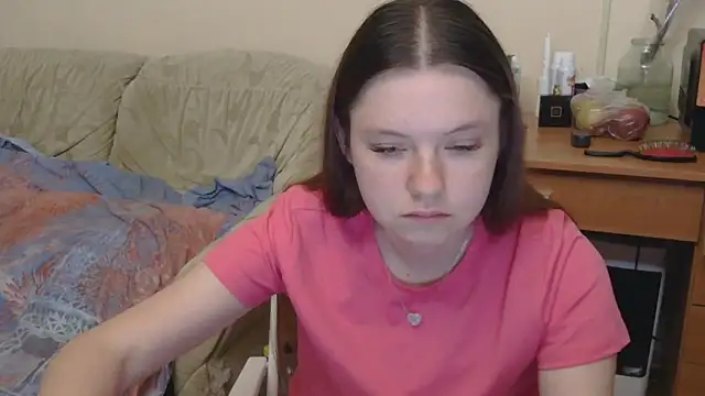 Snapshot of JessicaHolland1 chatting on 05-14-26, 07:00 JessicaHolland1 online show from 05-14-26, 07:00