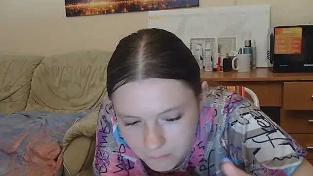 Snapshot of JessicaHolland1 chatting on 06-14-26, 05:36 JessicaHolland1 online show from 06-14-26, 05:36