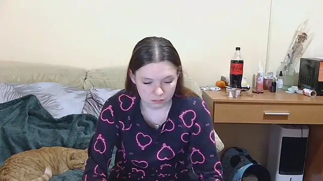 Snapshot of JessicaHolland1 chatting on 04-27-26, 06:17 JessicaHolland1 online show from 04-27-26, 06:17