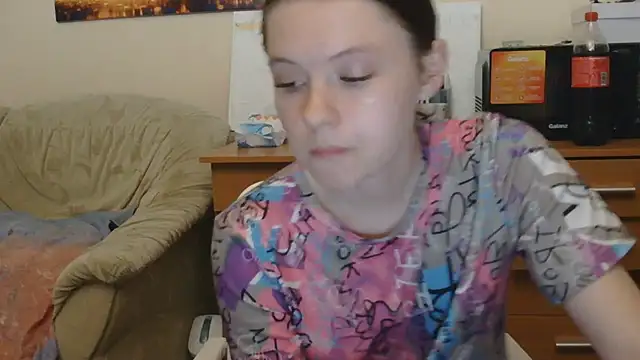 Snapshot of JessicaHolland1 chatting on 06-13-26, 06:39 JessicaHolland1 online show from 06-13-26, 06:39