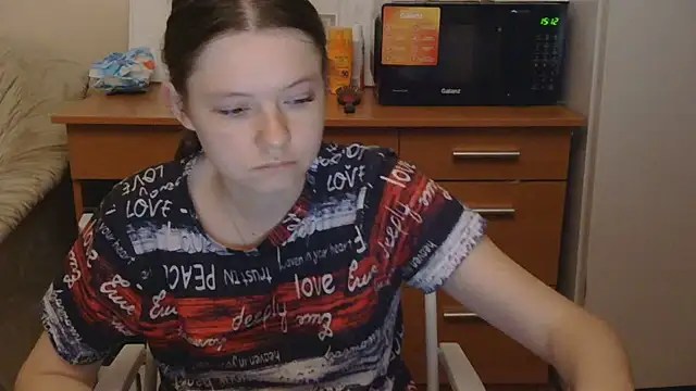 Snapshot of JessicaHolland1 chatting on 07-05-26, 06:37 JessicaHolland1 online show from 07-05-26, 06:37