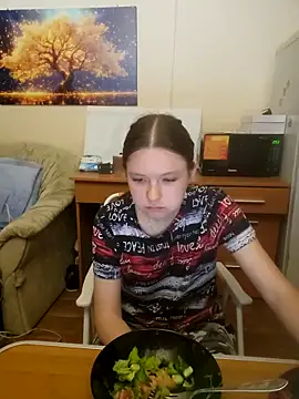 Snapshot of JessicaHolland1 chatting on 06-15-26, 06:40 JessicaHolland1 online show from 06-15-26, 06:40