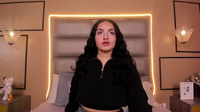 Snapshot of BIANCACOLLINNS chatting on 04-07-26, 08:10 BIANCACOLLINNS online show from 04-07-26, 08:10