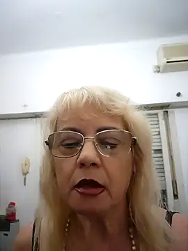 MatureElegantWidow online show from 04-07-26, 12:34