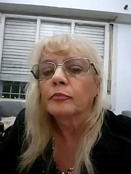 MatureElegantWidow online show from 04-11-26, 11:08