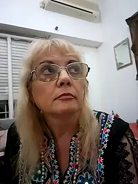 MatureElegantWidow online show from 04-12-26, 11:52